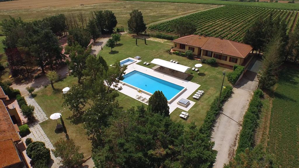 Tenuta Lamborghini Golf & Resort Panicale Buitenkant foto